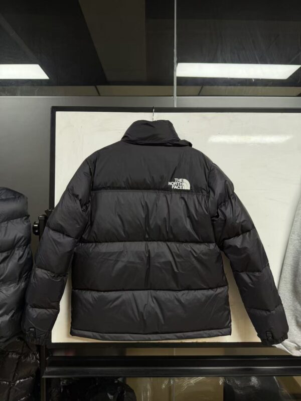 black2 North Face Puffer men jacket 700, Black Size M,L,XL with Hood